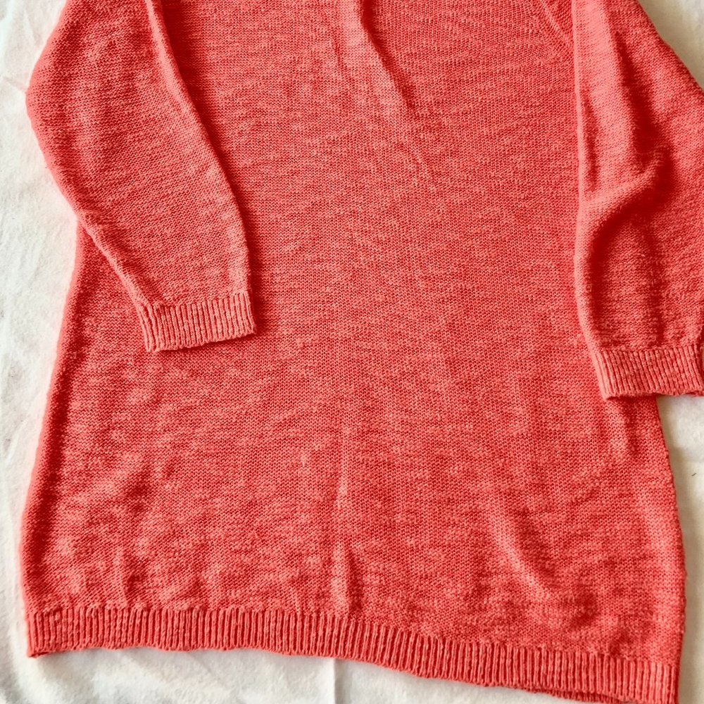 Old Navy Lightweight sweater, 3/4 sleeves Coral color, size M - Picture 3 of 3